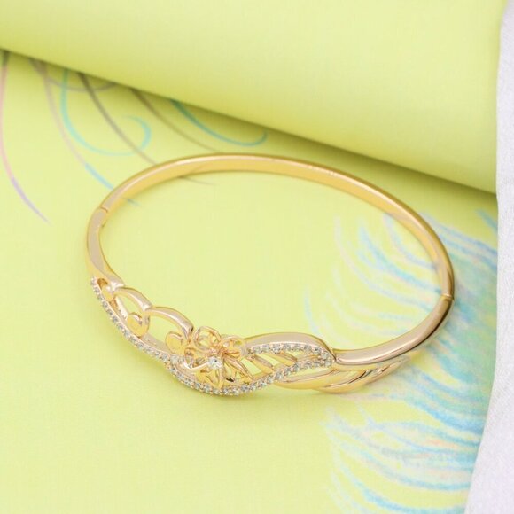 Elegant Floral Design Rose Gold Bangle with Crystal Accents, XPBL0592 - Picture 2 of 12